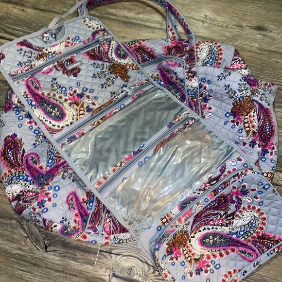 Vera Bradley travel bag AND makeup bag set - Picture 3 of 3